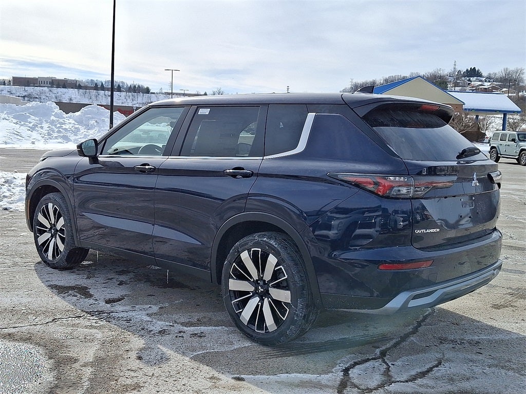 2026 Mitsubishi Outlander SE