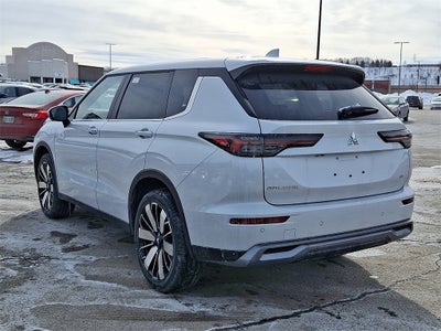 2026 Mitsubishi Outlander SE TECH