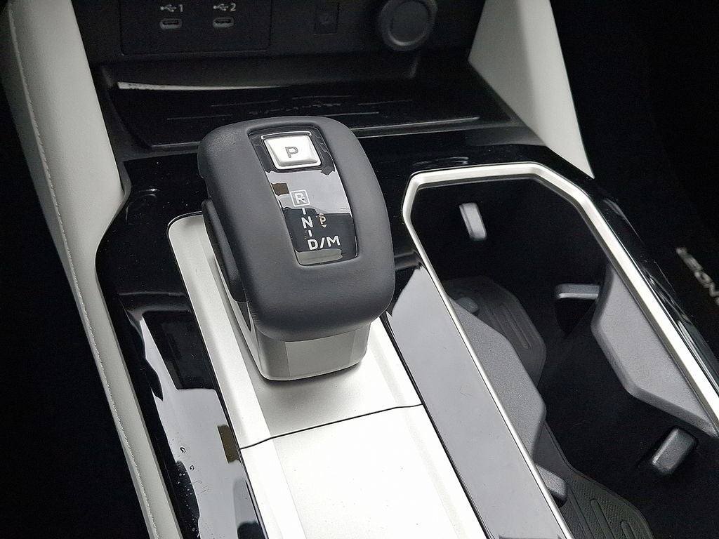 2026 Mitsubishi Outlander SE Tech