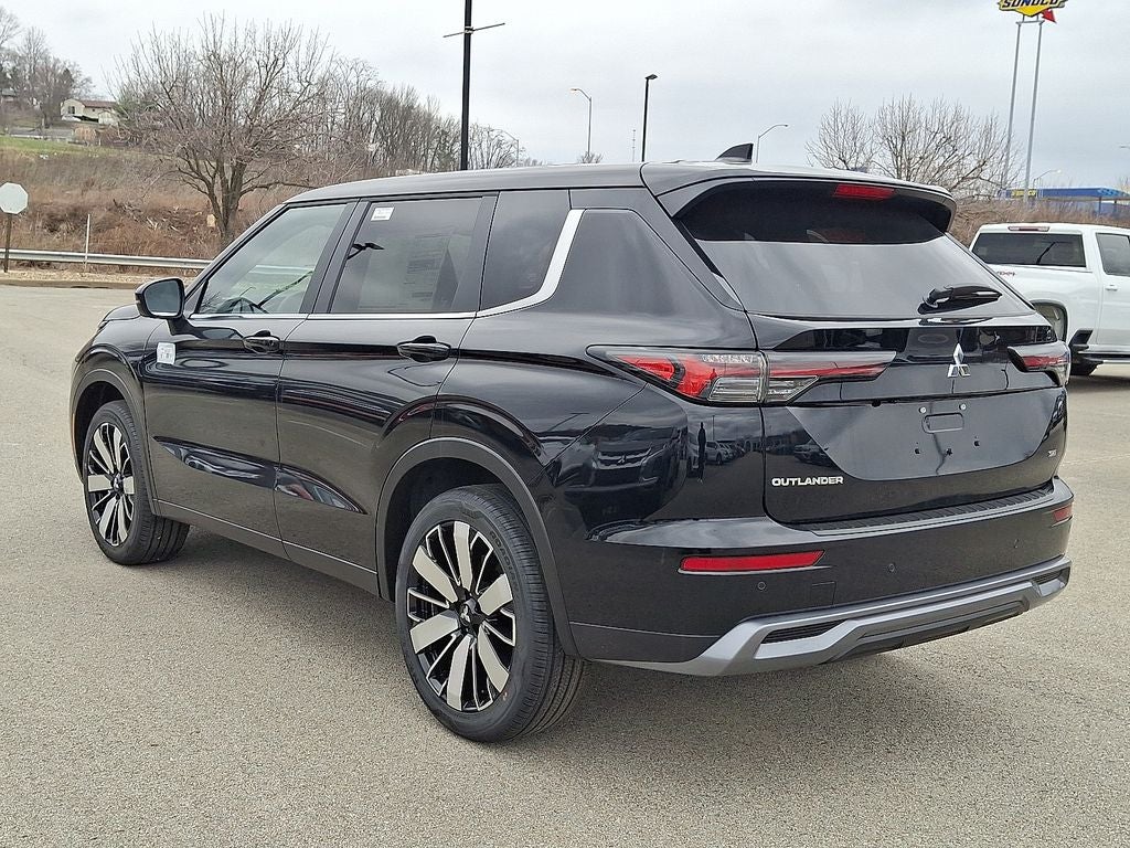 2026 Mitsubishi Outlander SE