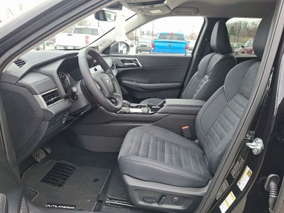 2026 Mitsubishi Outlander SE