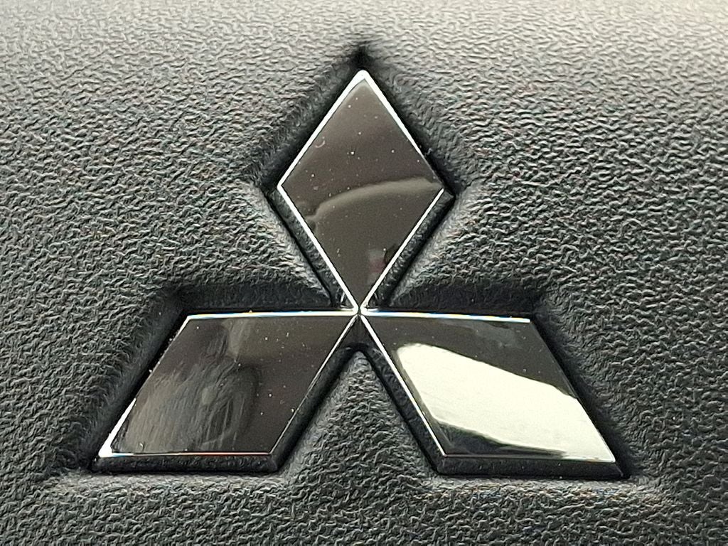 2026 Mitsubishi Outlander SE Tech