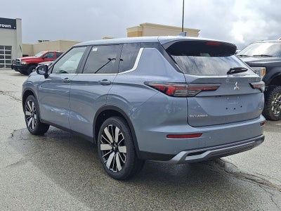 2026 Mitsubishi Outlander SE Tech