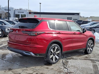 2026 Mitsubishi Outlander SE