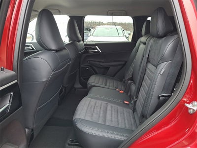 2026 Mitsubishi Outlander SE