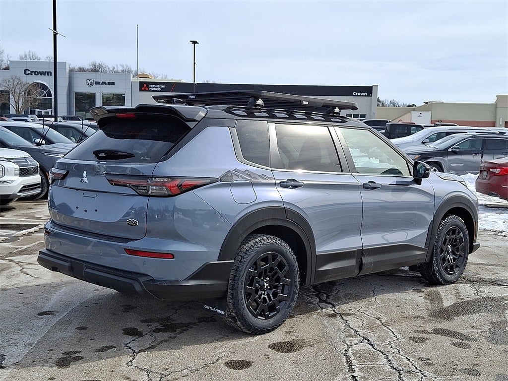 2026 Mitsubishi Outlander Base