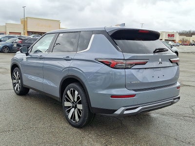2026 Mitsubishi Outlander SE