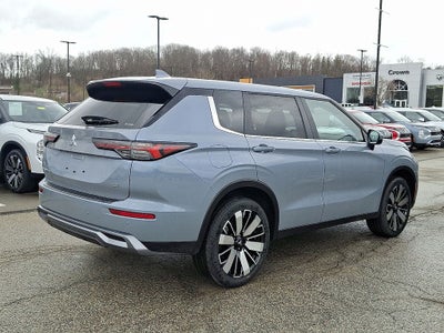 2026 Mitsubishi Outlander SE