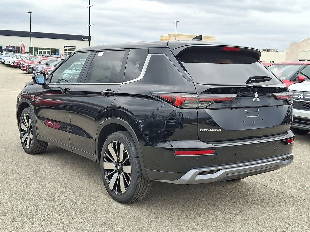 2026 Mitsubishi Outlander SE