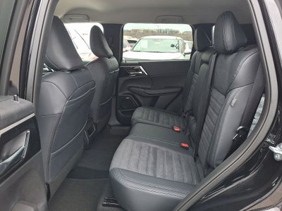 2026 Mitsubishi Outlander SE