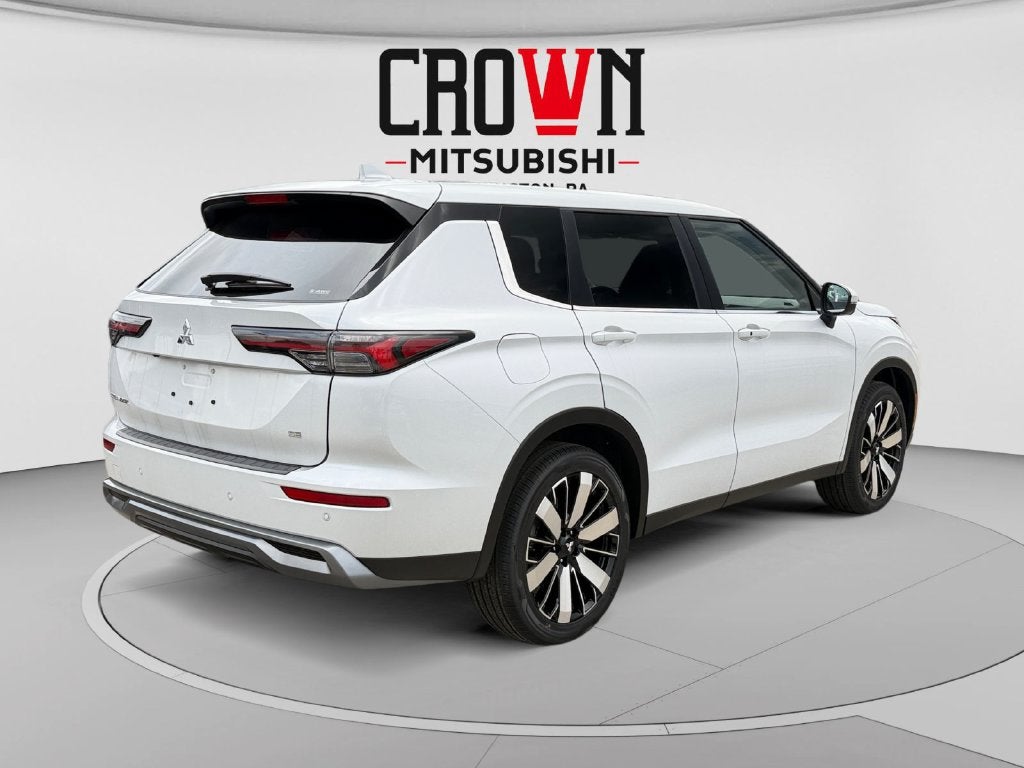 2026 Mitsubishi Outlander SE
