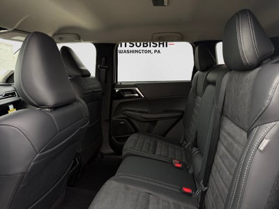 2026 Mitsubishi Outlander SE