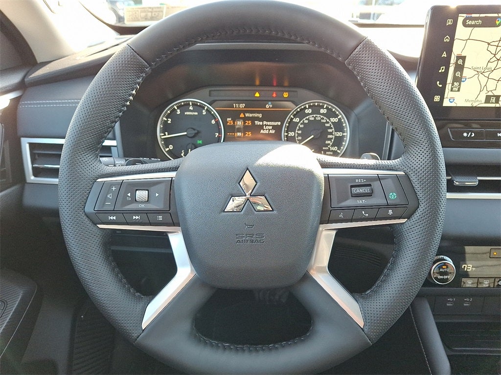 2026 Mitsubishi Outlander Base