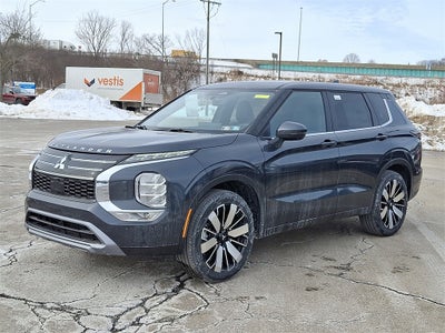 2026 Mitsubishi Outlander SE