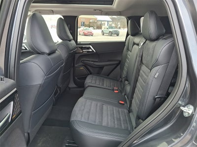 2026 Mitsubishi Outlander SE