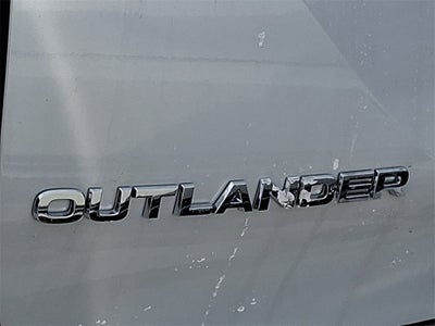 2026 Mitsubishi Outlander SE