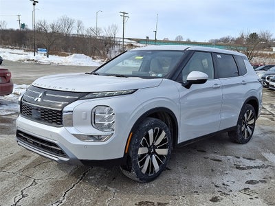 2026 Mitsubishi Outlander SE