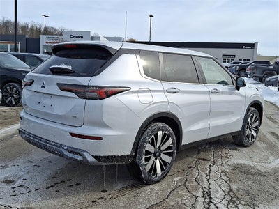 2026 Mitsubishi Outlander SE