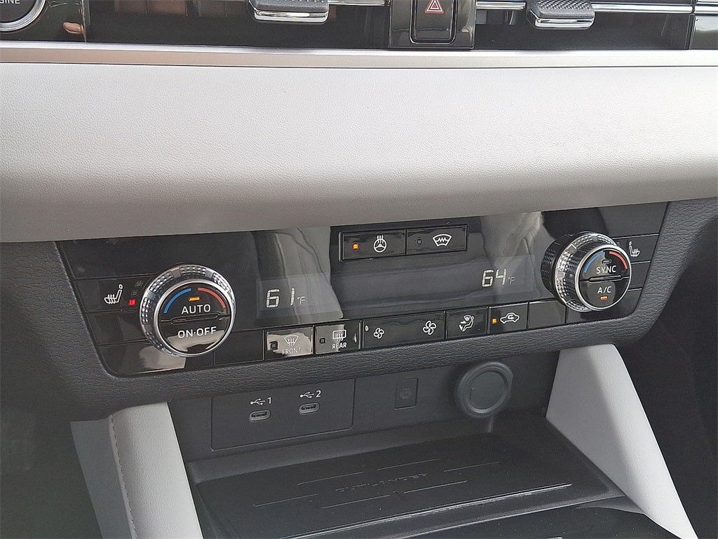 2026 Mitsubishi Outlander SE