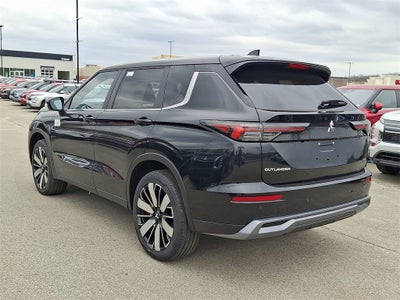 2026 Mitsubishi Outlander SE