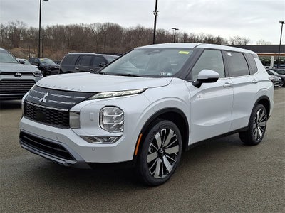 2026 Mitsubishi Outlander Base