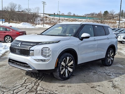 2026 Mitsubishi Outlander SE