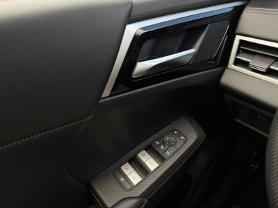 2026 Mitsubishi Outlander Base