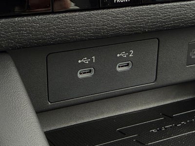 2026 Mitsubishi Outlander LE