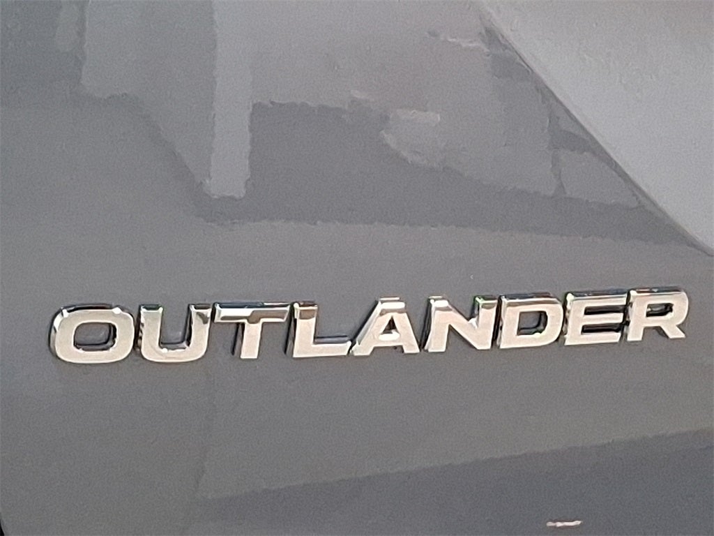 2026 Mitsubishi Outlander SEL Premium