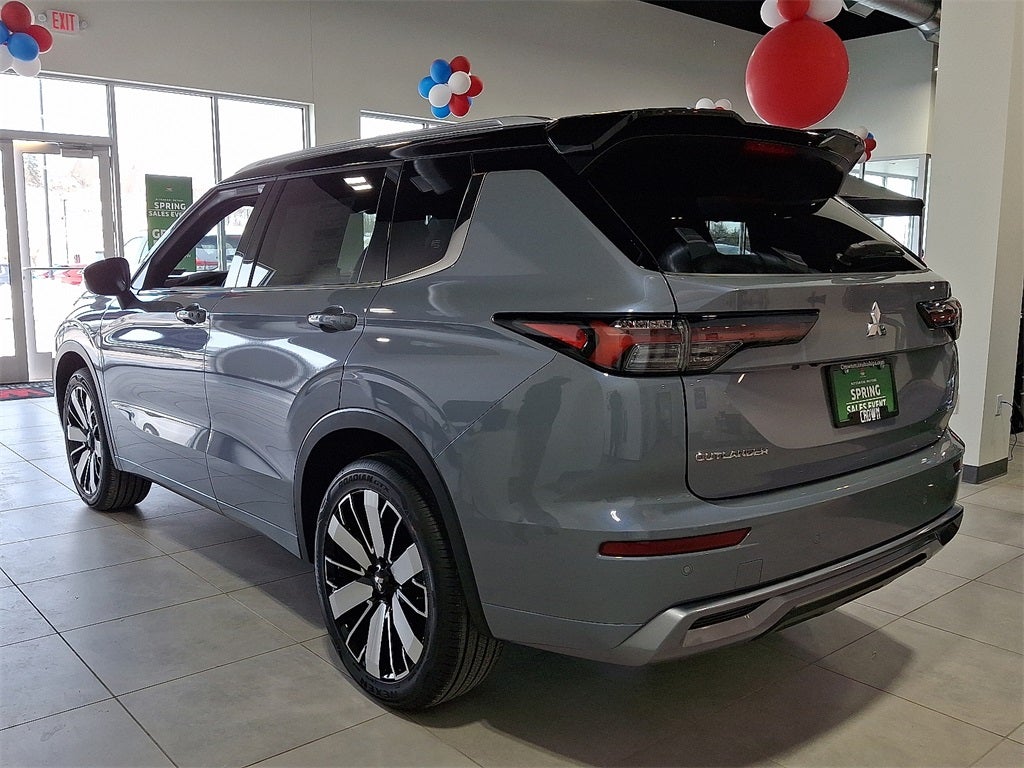 2026 Mitsubishi Outlander SEL Premium