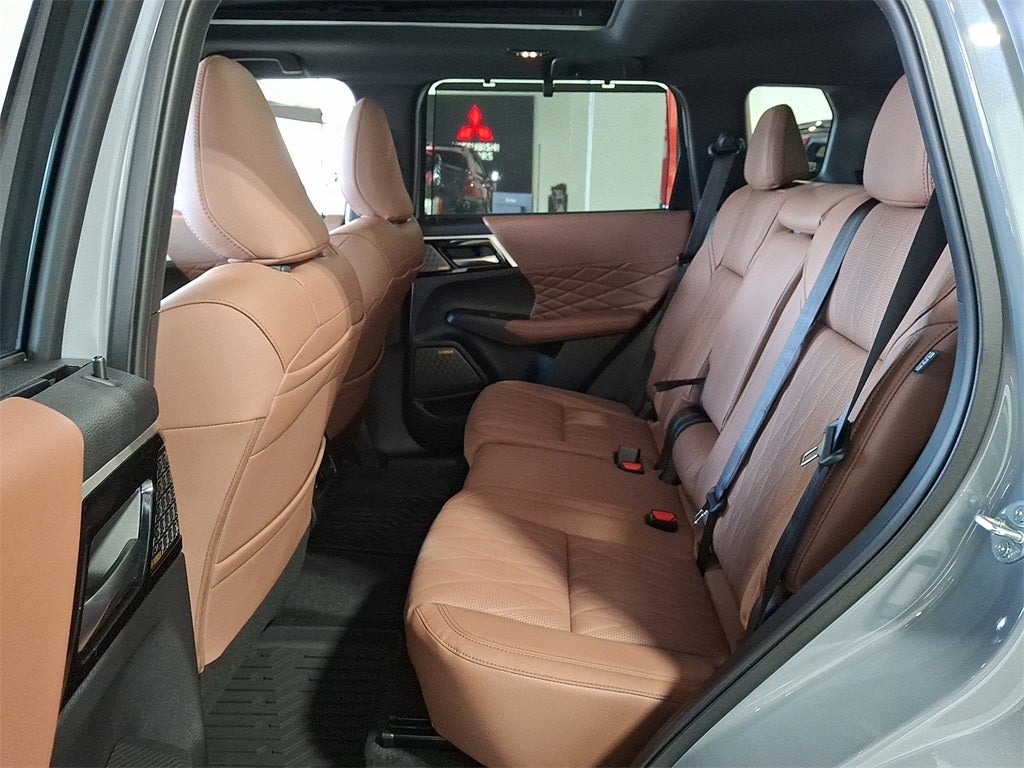 2026 Mitsubishi Outlander SEL Premium