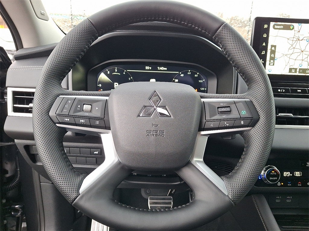 2026 Mitsubishi Outlander Base