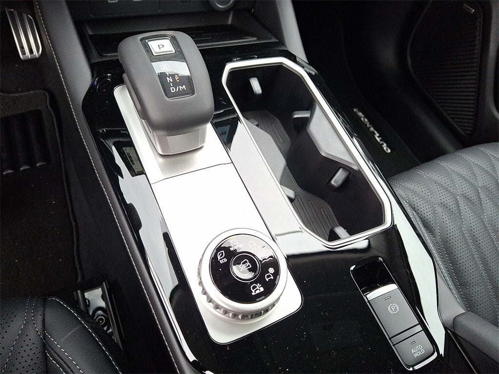 2026 Mitsubishi Outlander Base