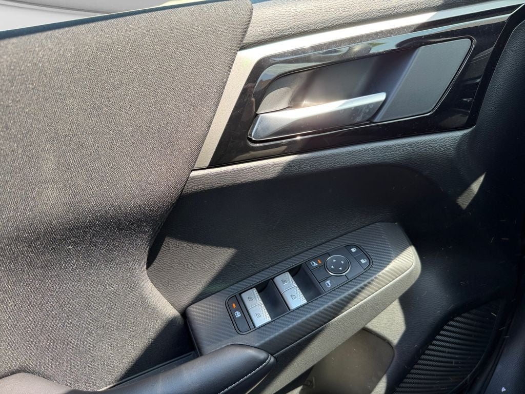 2025 Mitsubishi Outlander Plug-in Hybrid ES - Photo 10