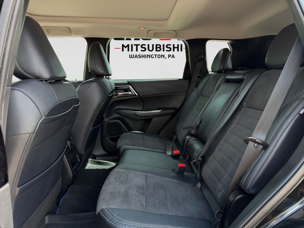 2023 Mitsubishi Outlander PHEV SE tech