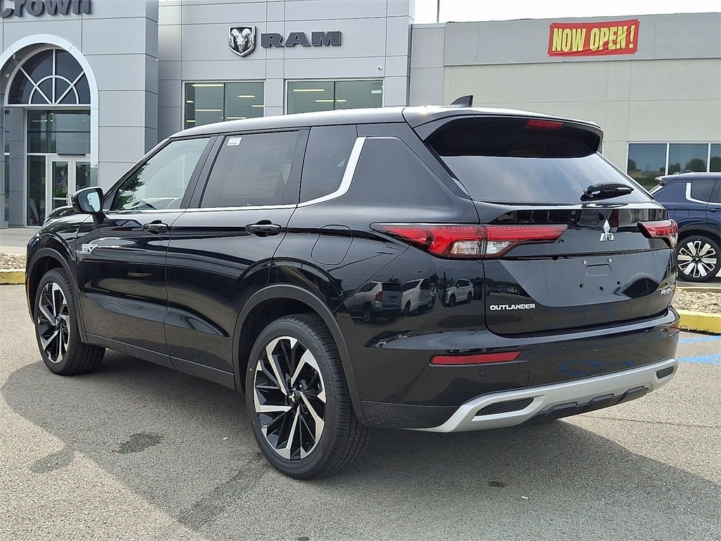 2025 Mitsubishi Outlander PHEV SE