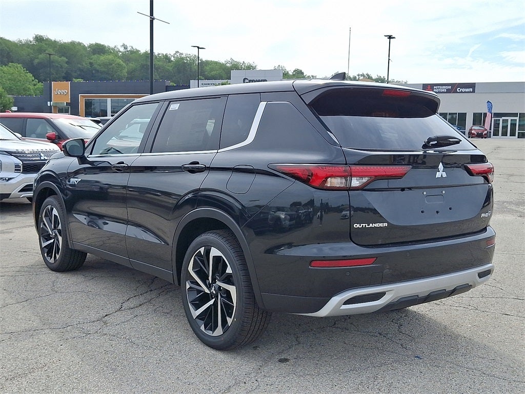 2025 Mitsubishi Outlander PHEV SE