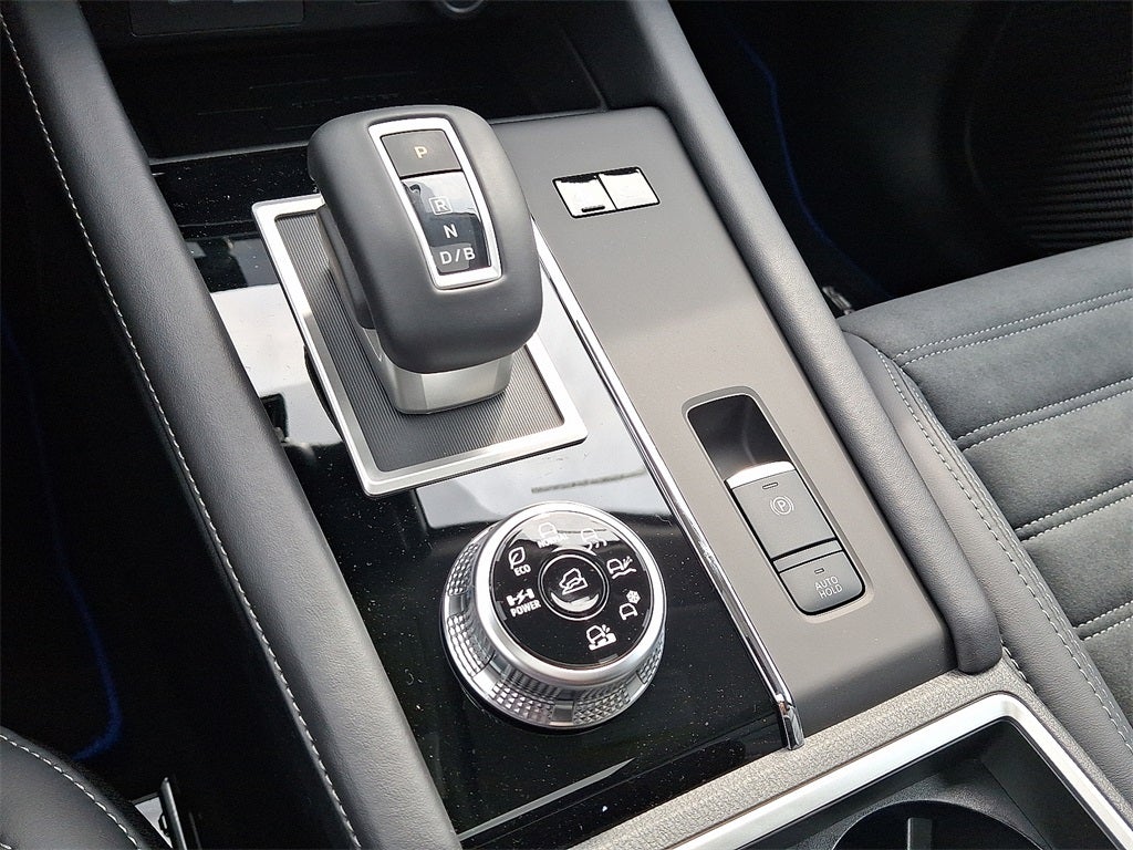 2025 Mitsubishi Outlander PHEV SE