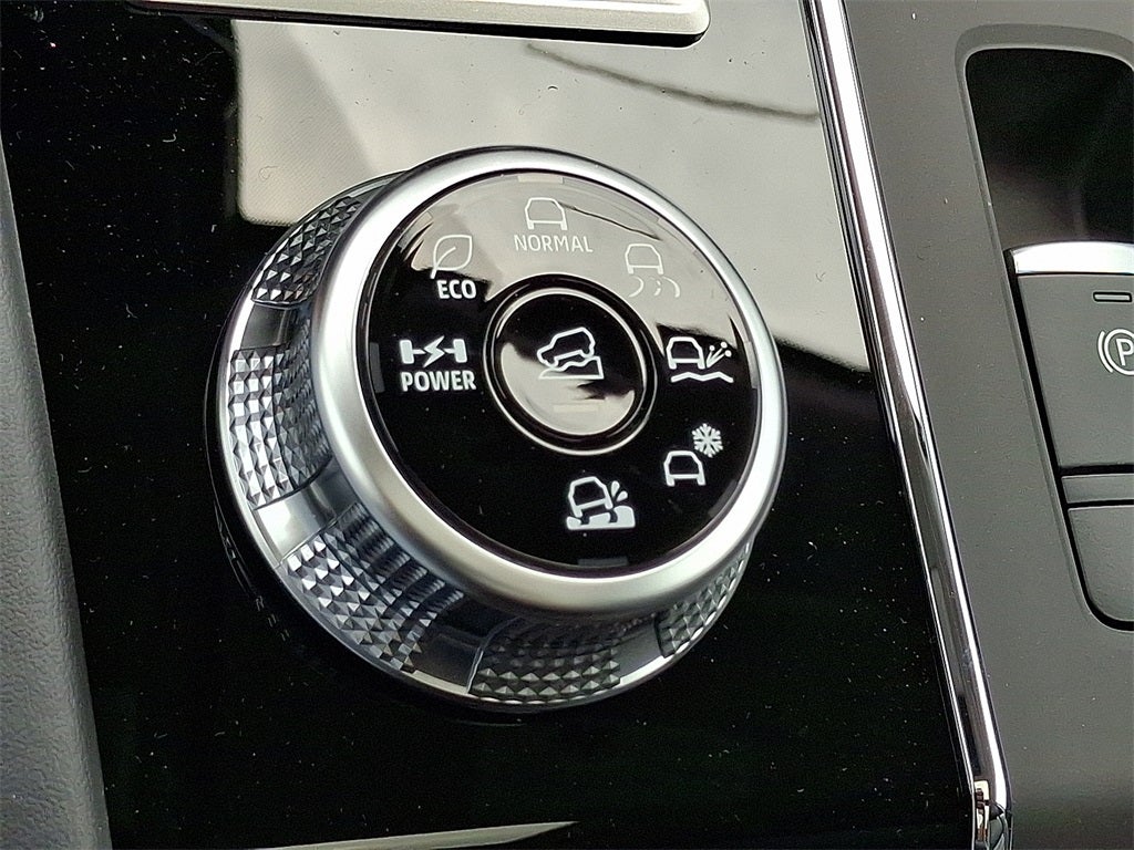 2025 Mitsubishi Outlander PHEV SE