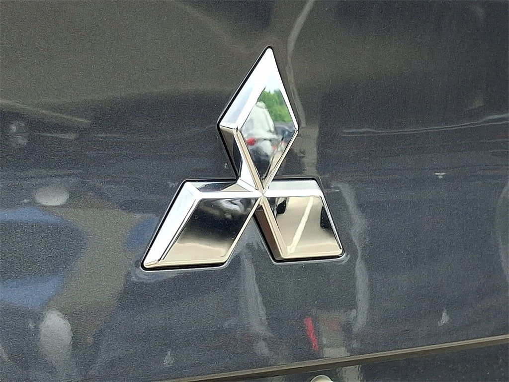 2025 Mitsubishi Outlander PHEV SE