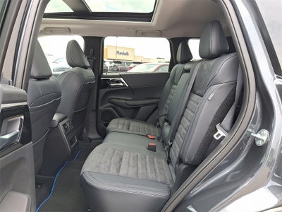 2025 Mitsubishi Outlander PHEV SE