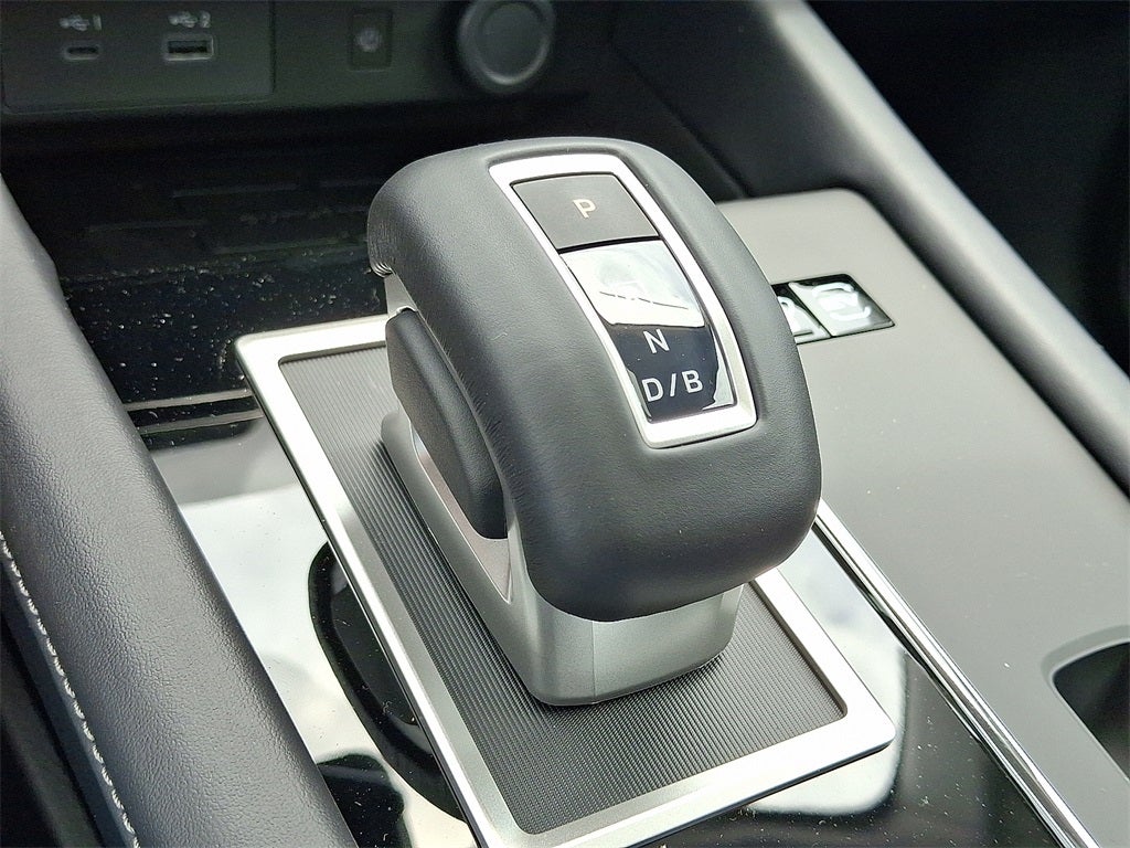 2025 Mitsubishi Outlander PHEV SE