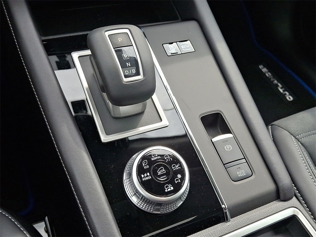 2025 Mitsubishi Outlander PHEV SE