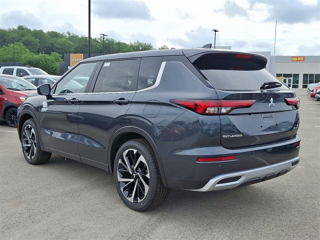 2025 Mitsubishi Outlander PHEV SE