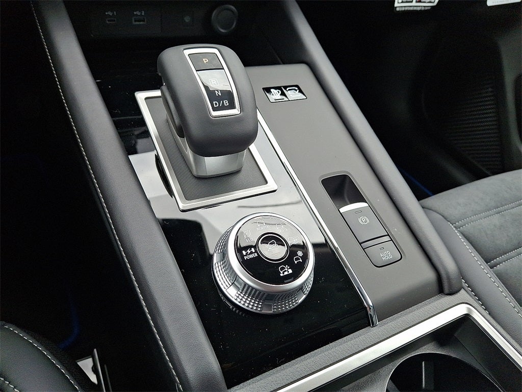 2025 Mitsubishi Outlander PHEV SE