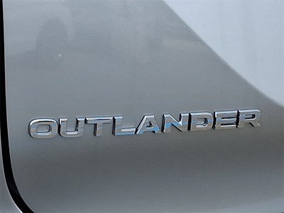 2025 Mitsubishi Outlander PHEV SE