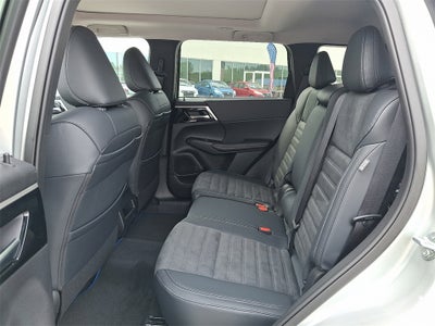 2025 Mitsubishi Outlander PHEV SE