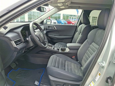 2025 Mitsubishi Outlander PHEV SE