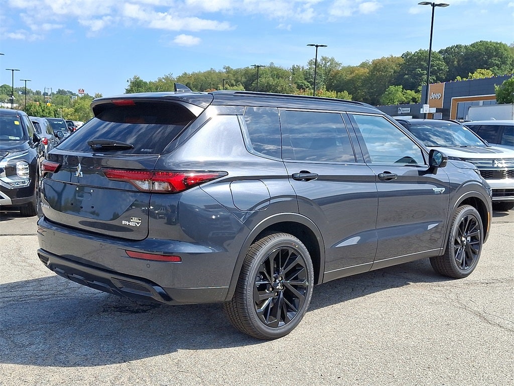 2025 Mitsubishi Outlander PHEV SEL Black Edition