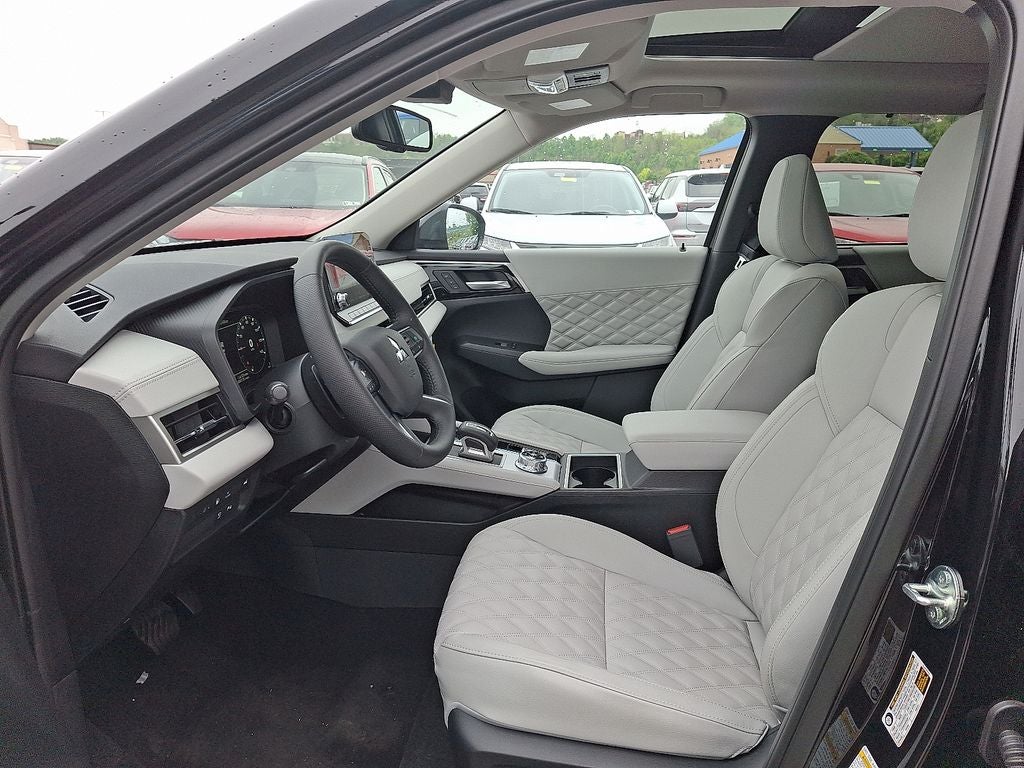 2025 Mitsubishi Outlander PHEV SEL